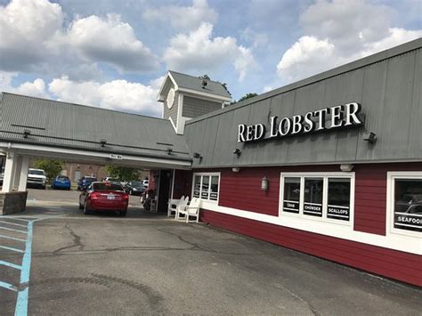 5 stars easily - here&39;s why Service - A The staff knows their menu and are always on point with refills. . Red lobster westland michigan